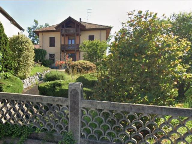 Villetta indipendente in vendita di 260 m² in Frazione Bertina, 9