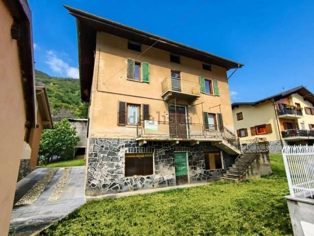 Villetta indipendente in vendita di 260 m² in Località Miseregne, 101