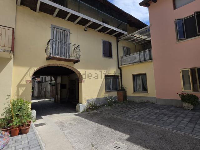 Villetta indipendente in vendita di 261 m² in Via Cividale