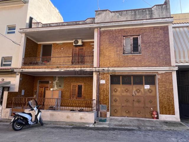 Villetta indipendente in vendita di 261 m² in Via Amerigo Vespucci, 86