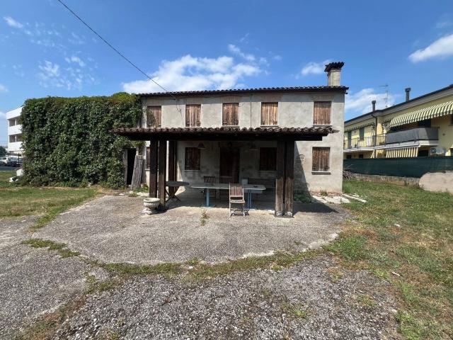 Villetta indipendente in vendita di 261 m² in Via San Bortolo