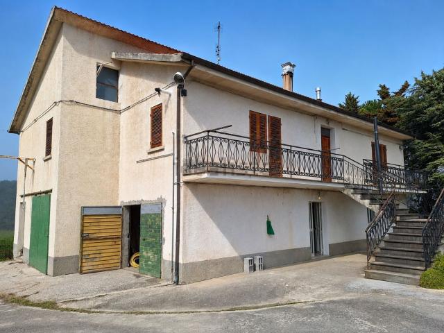 Villetta indipendente in vendita di 261 m² in Contrada Carapelle, 47