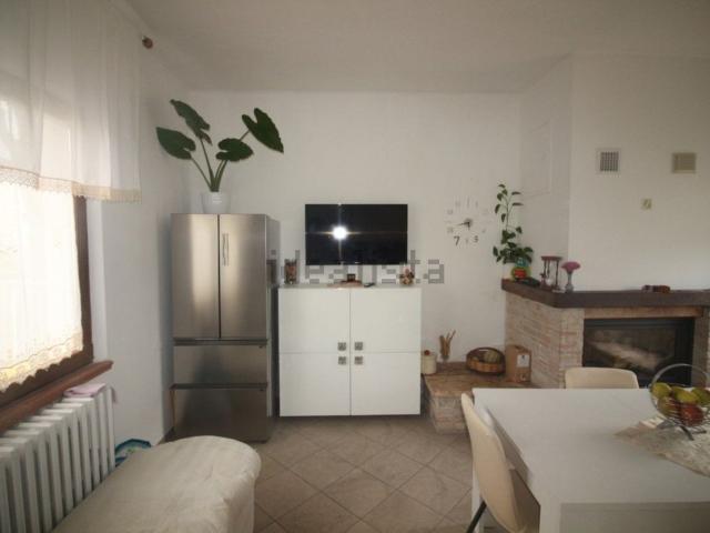 Villetta indipendente in vendita di 261 m² in Strada Montelevecchie