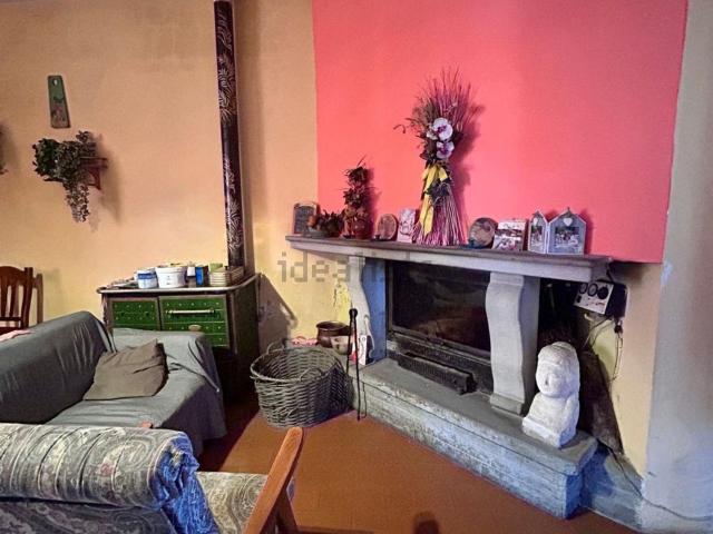 Villetta indipendente in vendita di 261 m² in Strada Provinciale Fivizzano Licciana Bagnone, 37