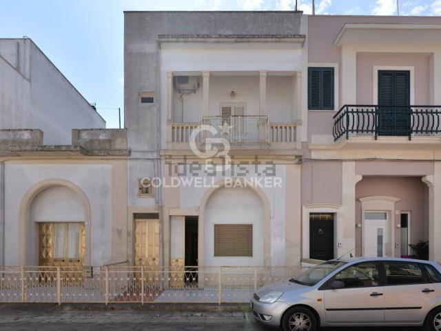 Villetta indipendente in vendita di 262 m² in Via Chiusa