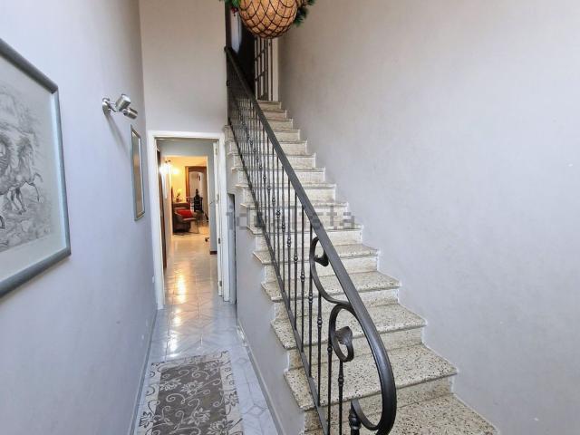 Villetta indipendente in vendita di 262 m² in Via Liberta, 45