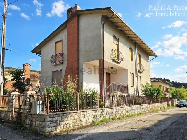 Villetta indipendente in vendita di 263 m² in Via Baldami, 12