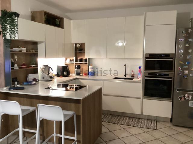Villetta indipendente in vendita di 263 m² in Via Umberto Terracini