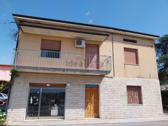Villetta indipendente in vendita di 263 m² in Via Villafranca, 25