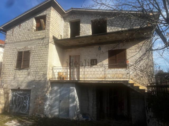 Villetta indipendente in vendita di 264 m² in Via Antrosano