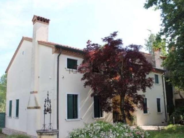 Villetta indipendente in vendita di 264 m² in Via Riviera, 27