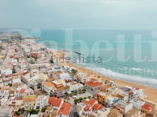 Villetta indipendente in vendita di 265 m² in Via Caucana, 42
