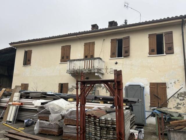 Villetta indipendente in vendita di 265 m² in Via Asti, 131