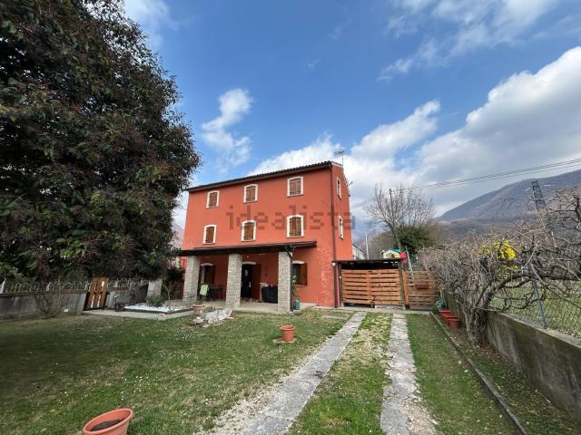 Villetta indipendente in vendita di 265 m² in Via Forcal, 20