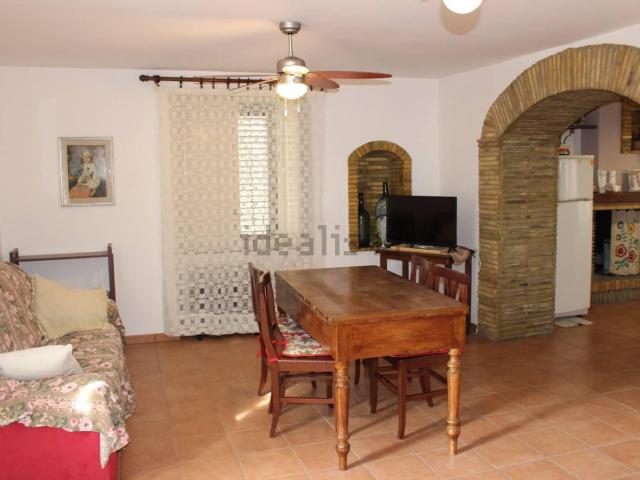 Villetta indipendente in vendita di 268 m² in Via Regina Margherita, 52