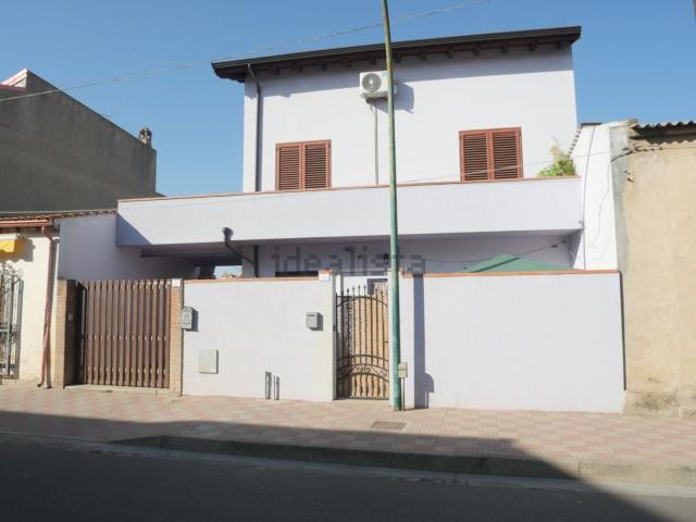 Villetta indipendente in vendita di 268 m² in Via rinascita