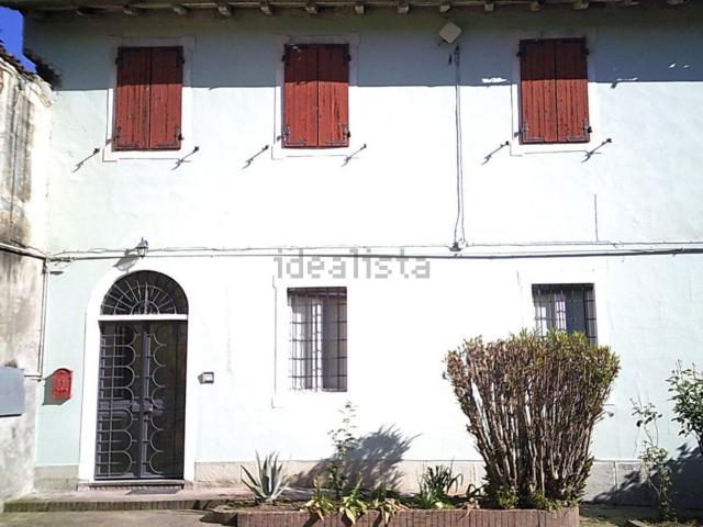 Villetta indipendente in vendita di 269 m² in Via Dante Alighieri