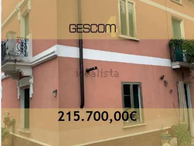 Villetta indipendente in vendita di 269 m² in Via Rialto