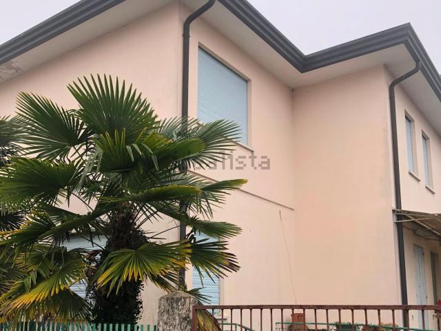 Villetta indipendente in vendita di 270 m²