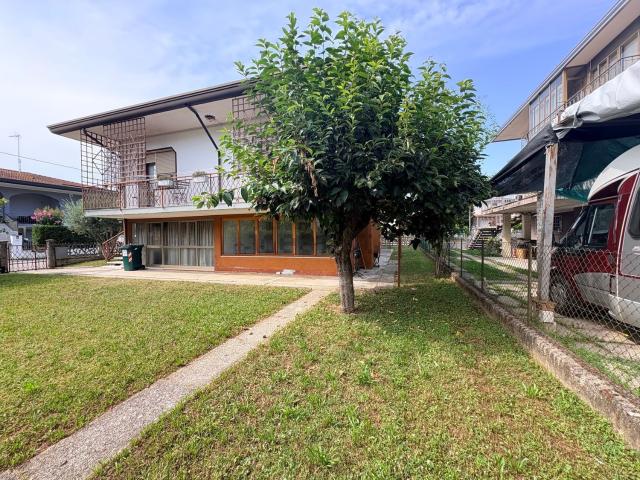 Villetta indipendente in vendita di 270 m²