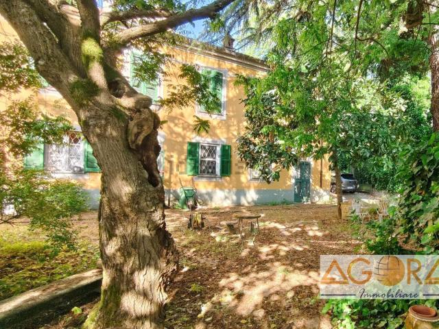 Villetta indipendente in vendita di 270 m²