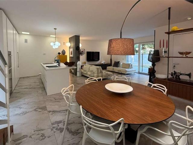 Villetta indipendente in vendita di 270 m²