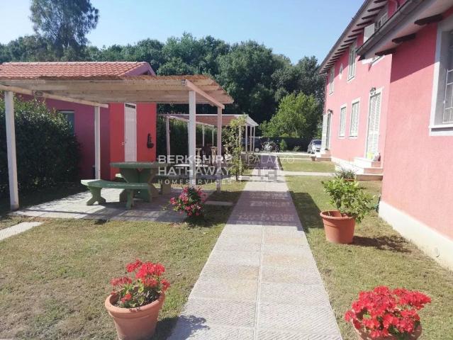 Villetta indipendente in vendita di 270 m² in Via Cala Grande