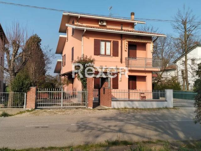 Villetta indipendente in vendita di 270 m² in Via Cantone