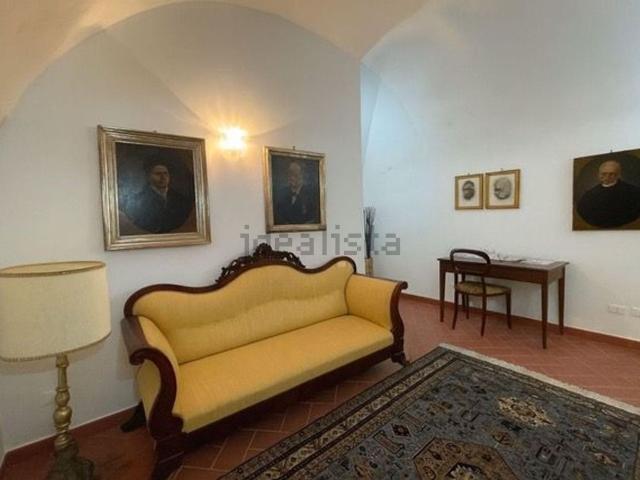 Villetta indipendente in vendita di 270 m² in Via Capo la Terra