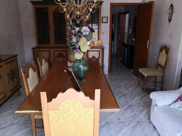 Villetta indipendente in vendita di 270 m² in Via Indipendenza