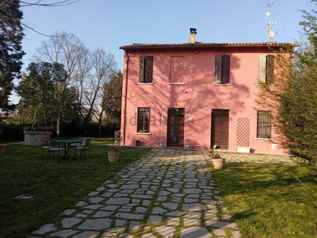 Villetta indipendente in vendita di 270 m² in Via Oraziana, 4