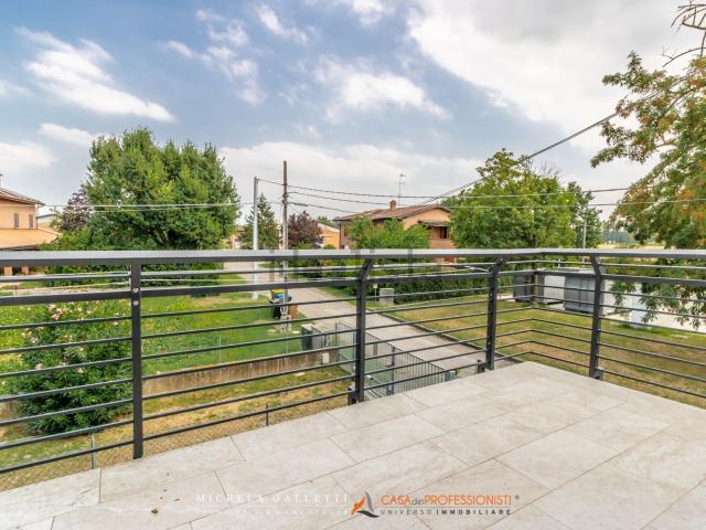 Villetta indipendente in vendita di 270 m² in Via Lame