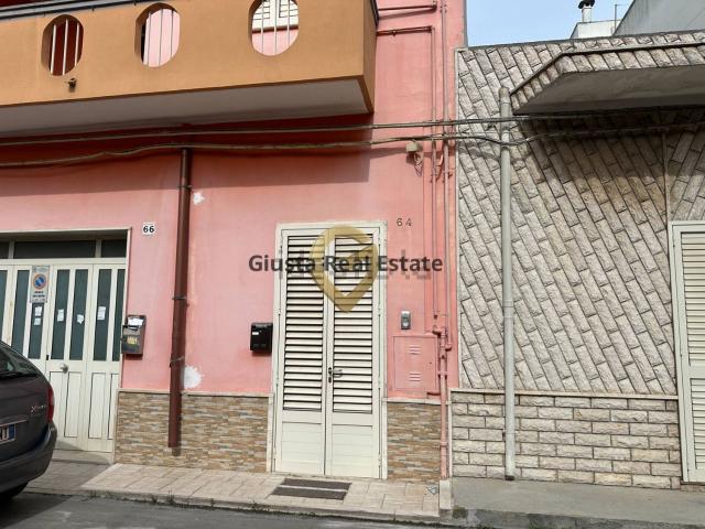 Villetta indipendente in vendita di 270 m² in Via Martiri di Belfiore, 64