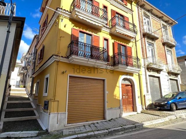 Villetta indipendente in vendita di 270 m² in Via Municipio