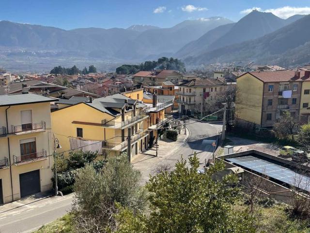 Villetta indipendente in vendita di 270 m² in Via San Michele