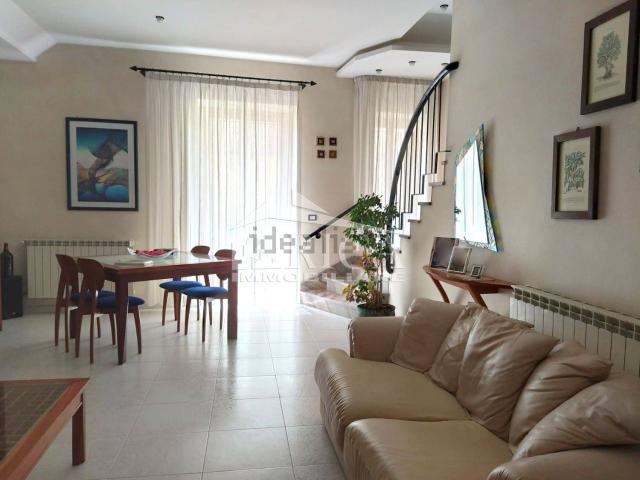 Villetta indipendente in vendita di 270 m² in Via Santissimo Salvatore
