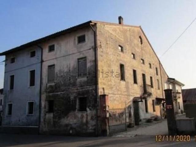 Villetta indipendente in vendita di 270 m² in Via Pozzo, 13