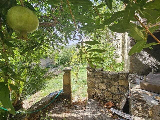 Villetta indipendente in vendita di 270 m² in Via Trento