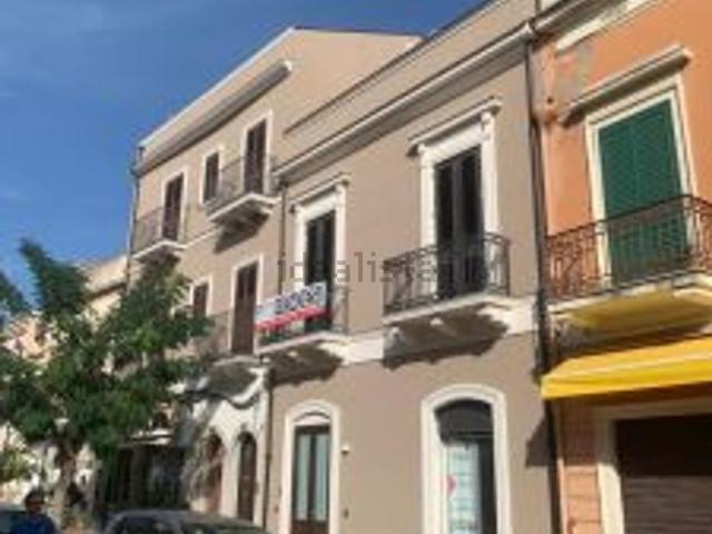 Villetta indipendente in vendita di 270 m² in Via Umberto I