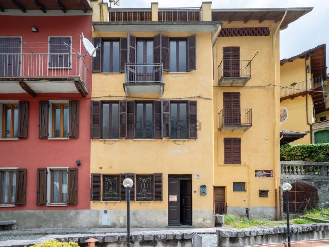 Villetta indipendente in vendita di 270 m² in Frazione Romani