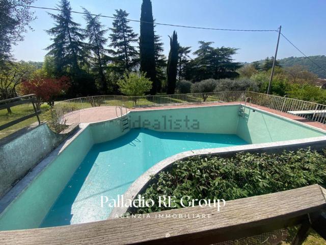 Villetta indipendente in vendita di 270 m² in Strada del Balsego
