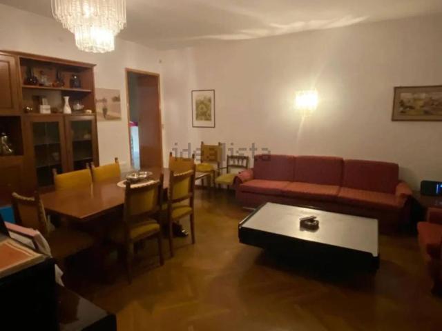 Villetta indipendente in vendita di 271 m² in Via Aurelio Saffi