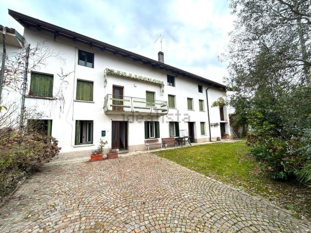 Villetta indipendente in vendita di 271 m² in Via P. Mattioni, 37