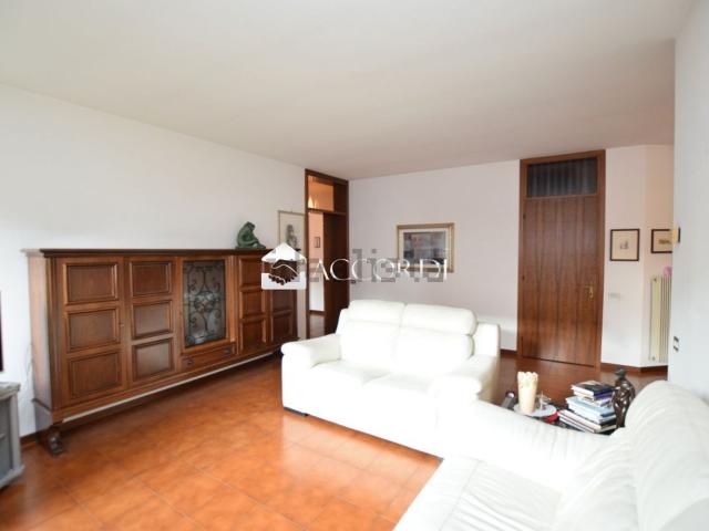 Villetta indipendente in vendita di 272 m² in Via XXIV Maggio, 2