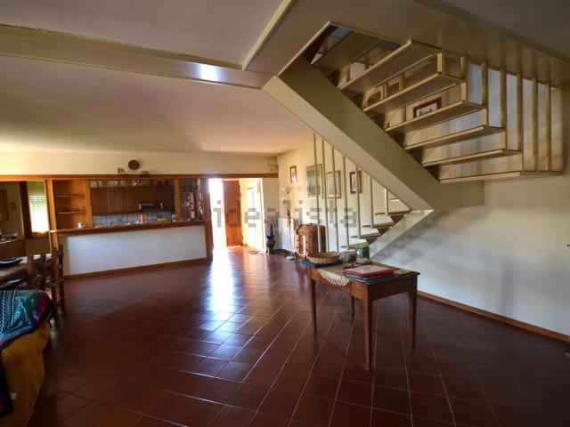 Villetta indipendente in vendita di 272 m² in Piazza Vittorio Veneto, 55