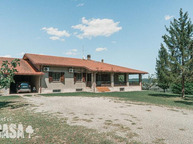 Villetta indipendente in vendita di 272 m² in Strada Comunale Paderno, 950