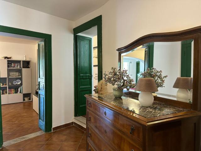 Villetta indipendente in vendita di 273 m² in Via Andreucci, 4