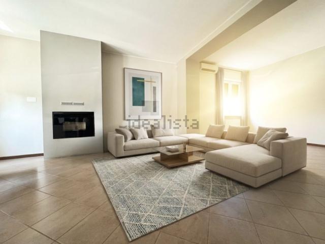 Villetta indipendente in vendita di 274 m² in Via Cavour, 7