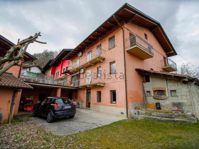 Villetta indipendente in vendita di 274 m² in Via Case Bertolo