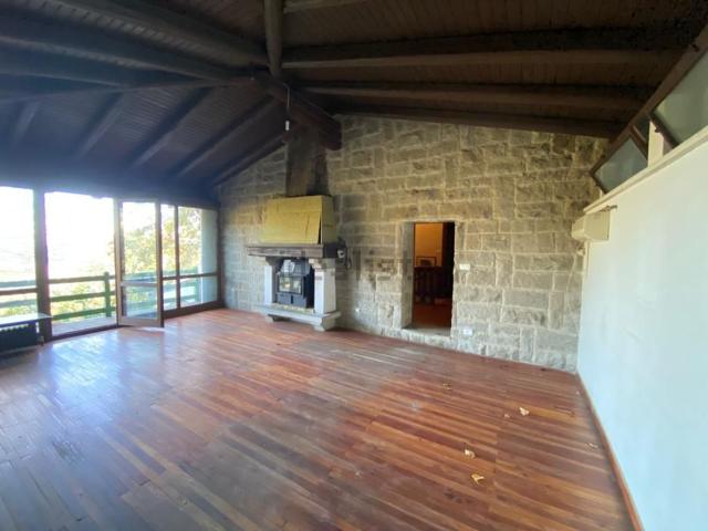 Villetta indipendente in vendita di 274 m² in Via A. Barbieri